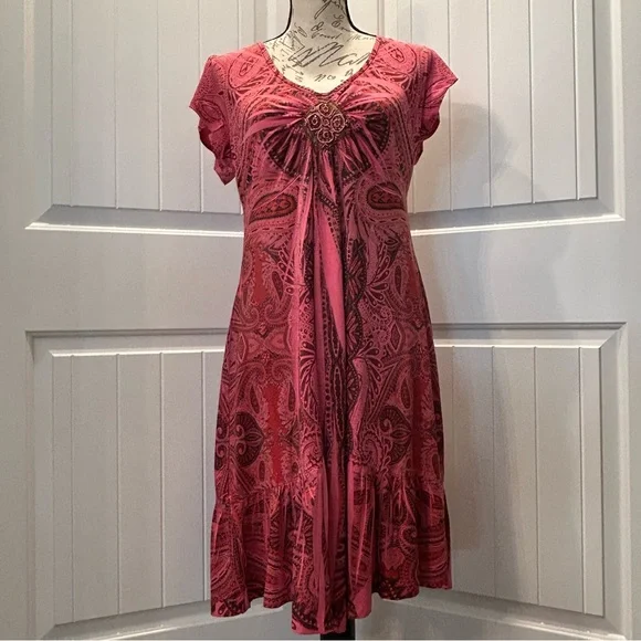 Apt. 9 | Dresses | Apt 9 Dress Paisley Fit And Flare Stretchy Embellished V  Neck Pinky Rose | Poshmark